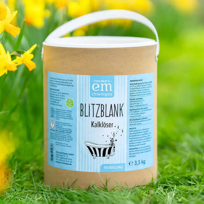 De grootverpakking van Blitzblank kalkaansagverwijderaar. In een handige kartonnen emmer van 3,5 kilo. De zeer effectieve kalkaanslagverwijderaar op basis van 100% plantaardige fruitzuren